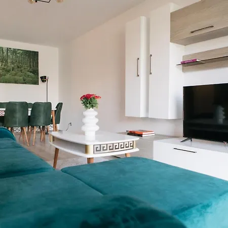 Apartment Azoria K *